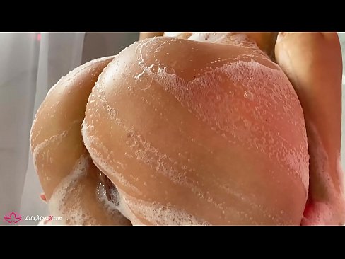 ❤️ Brunetka Masturbuje cipkę wibratorem do intensywnego orgazmu pod prysznicem Porno vk at us